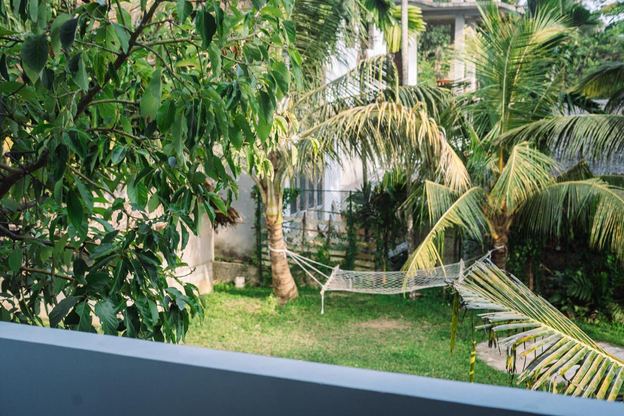 Chill Vibes Hiriketiya Vandrarhem Dikwella Exteriör bild